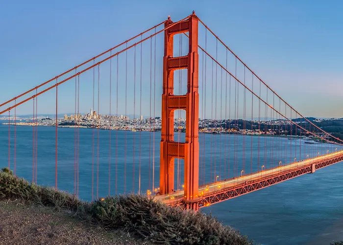 Holiday Inn San Francisco - Golden Gateway Newly Renovated With No Resort FeeAlbergo